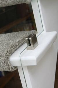 shaped cut string 10 mm Clamped Glass Staircases