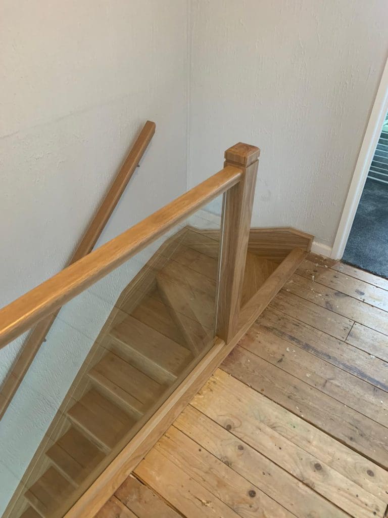 An Abbott-Wade oak & embedded glass staircase renovation in Plymouth