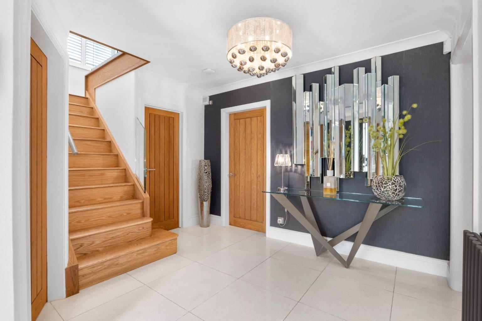 A new frameless glass and oak staircase in Worcester