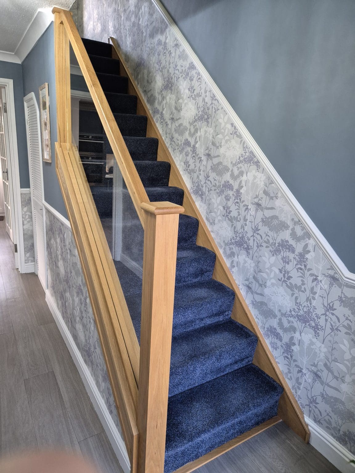 A beautiful staircase in the beautiful Forest of Dean. This delightful home in Gloucestershire is brightened with glass & oak.
