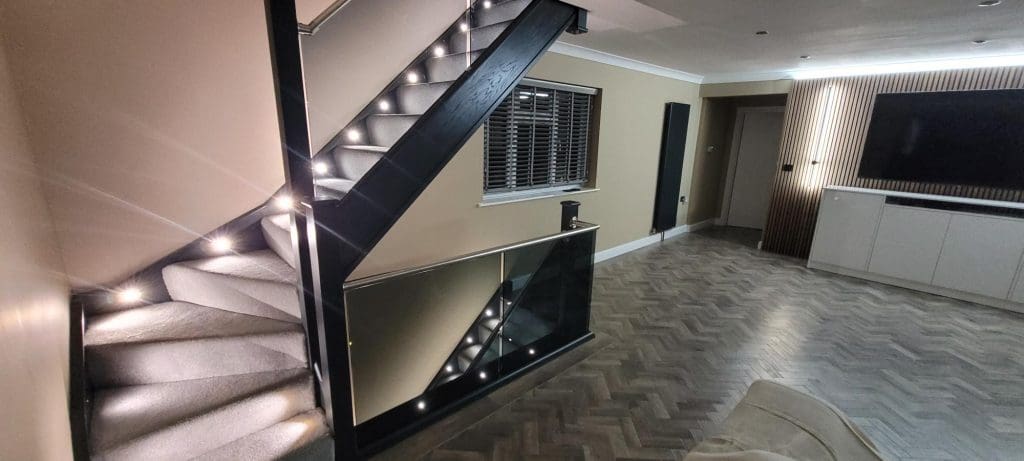 Feature wall, black